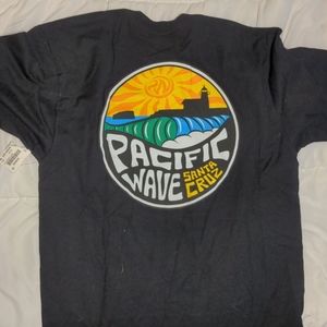 Pacific Wave Medium T shirt NWT